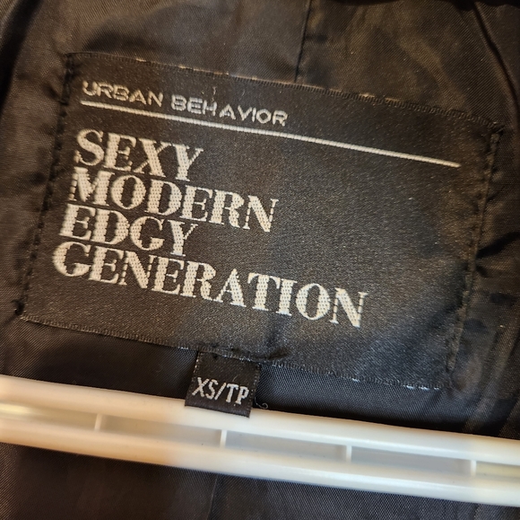 URBAN BEHAVIOR - 100% Genuine Leather Jacket - Picture 3 of 7